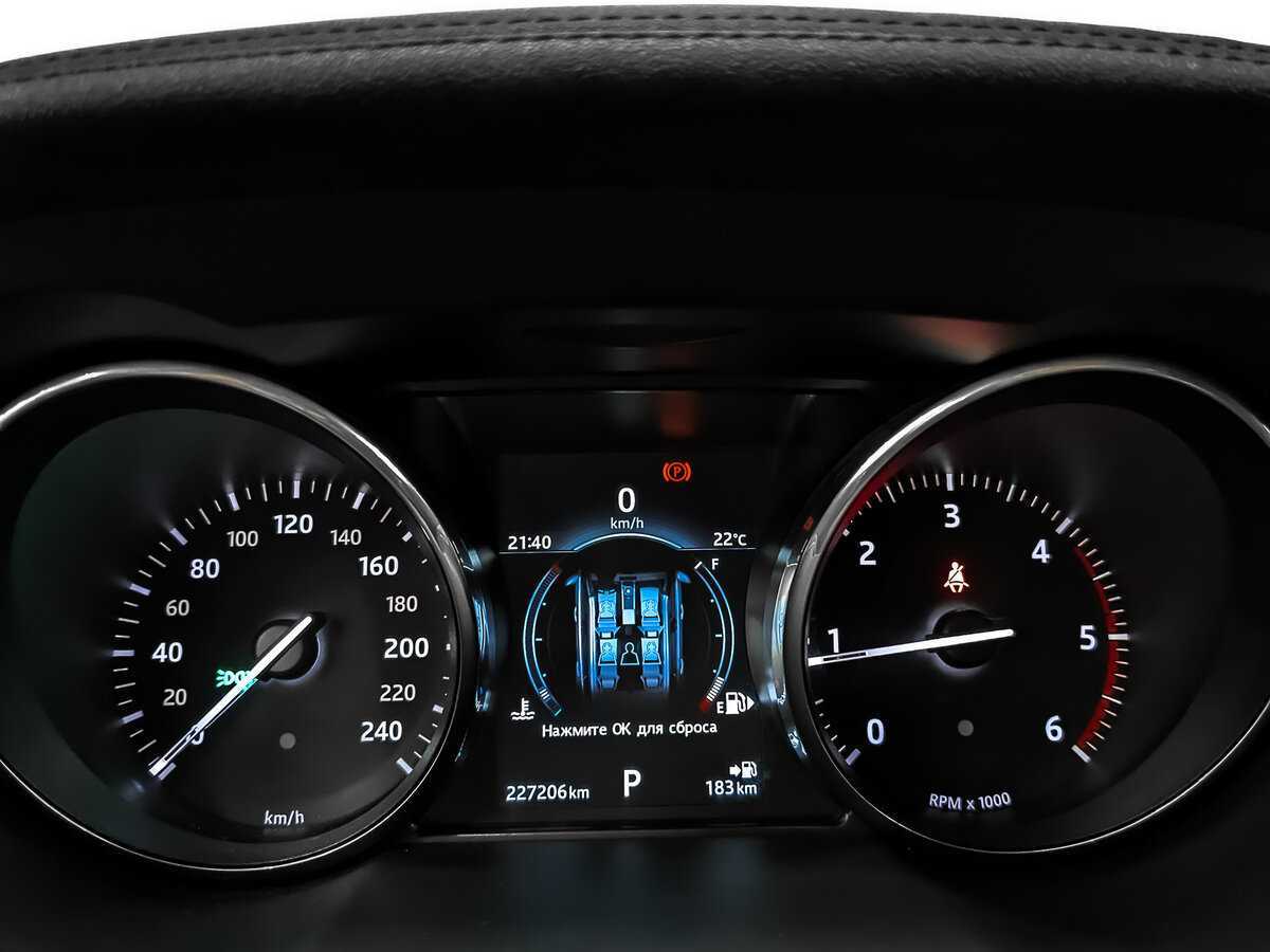 Land Rover Range Rover Evoque с пробегом — 2015 год. Фото: #13