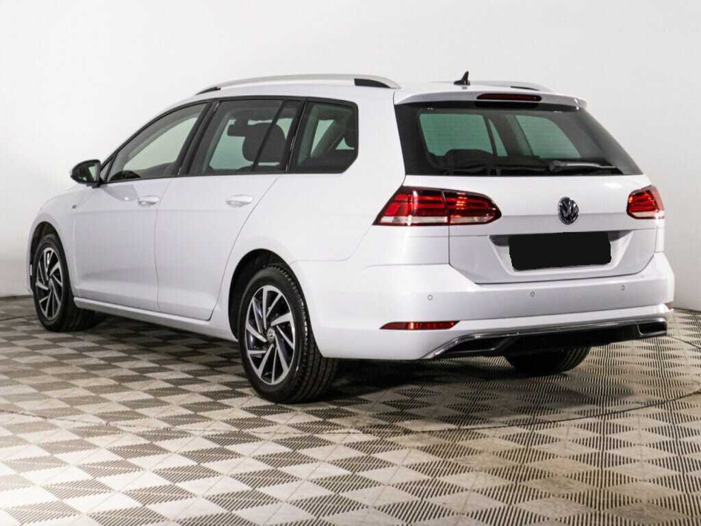 Volkswagen Golf с пробегом — 2018 год. Фото: #6