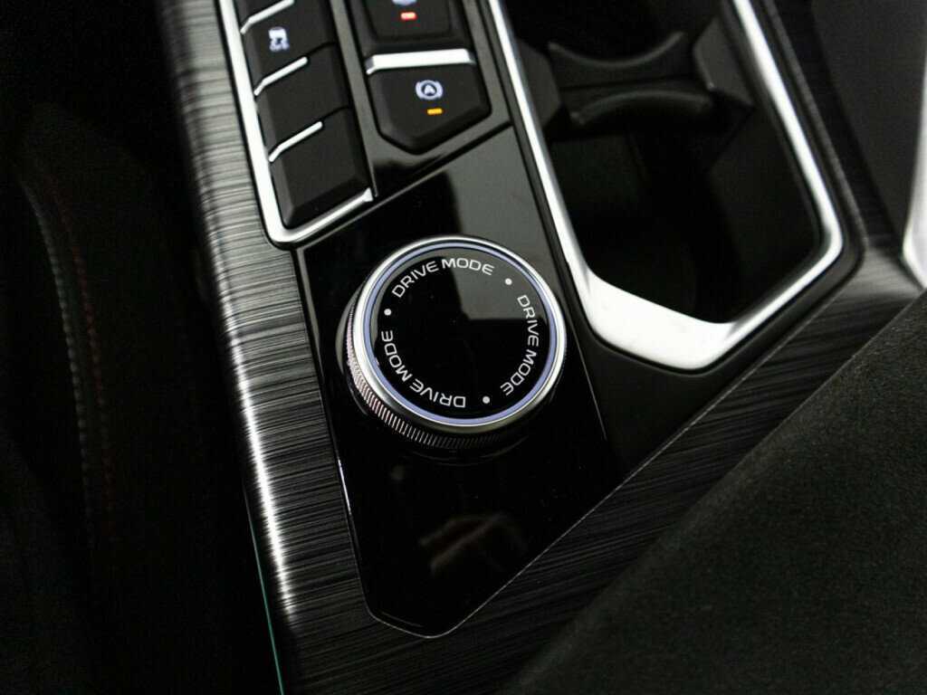 Geely Tugella с пробегом — 2024 год. Фото: #19