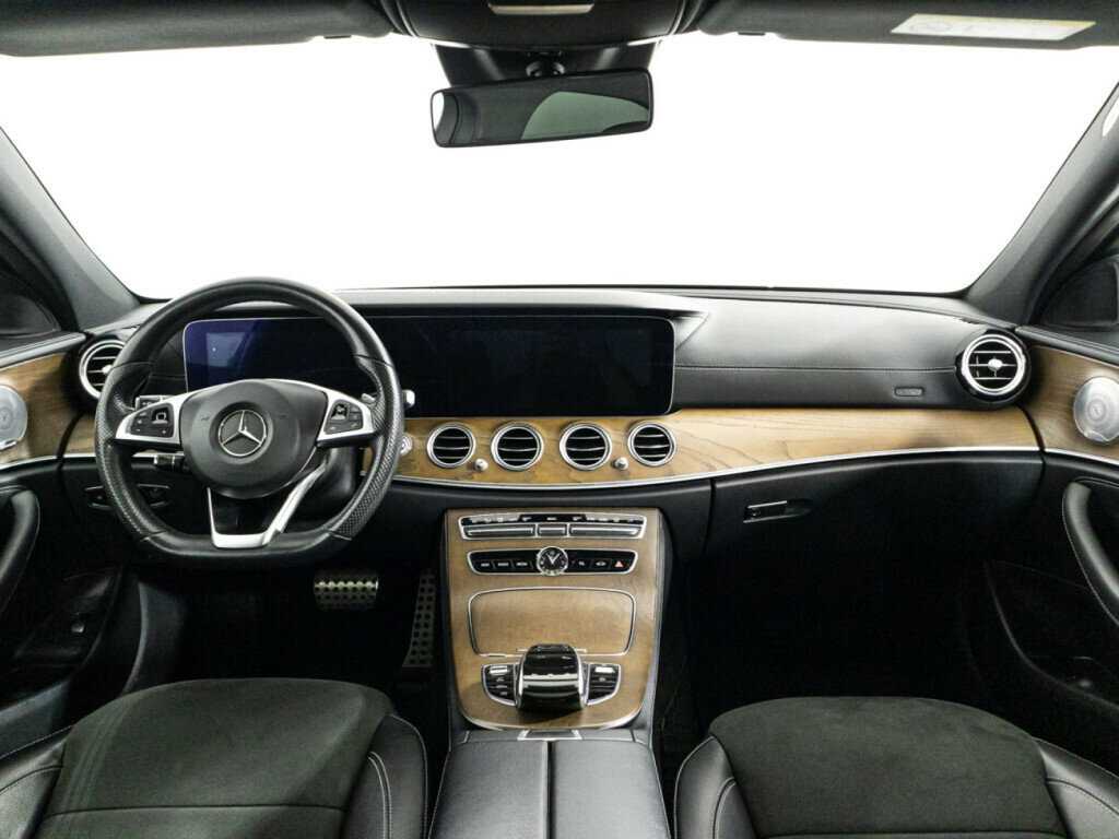Mercedes-Benz E-Класс с пробегом — 2017 год. Фото: #12