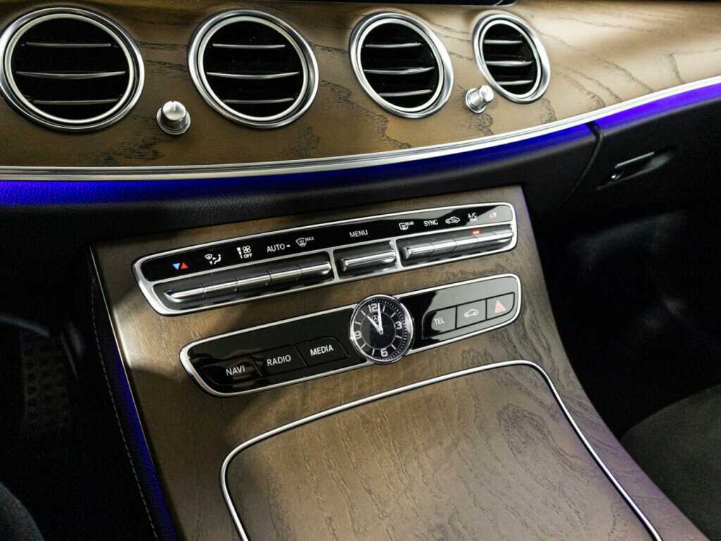 Mercedes-Benz E-Класс с пробегом — 2017 год. Фото: #17