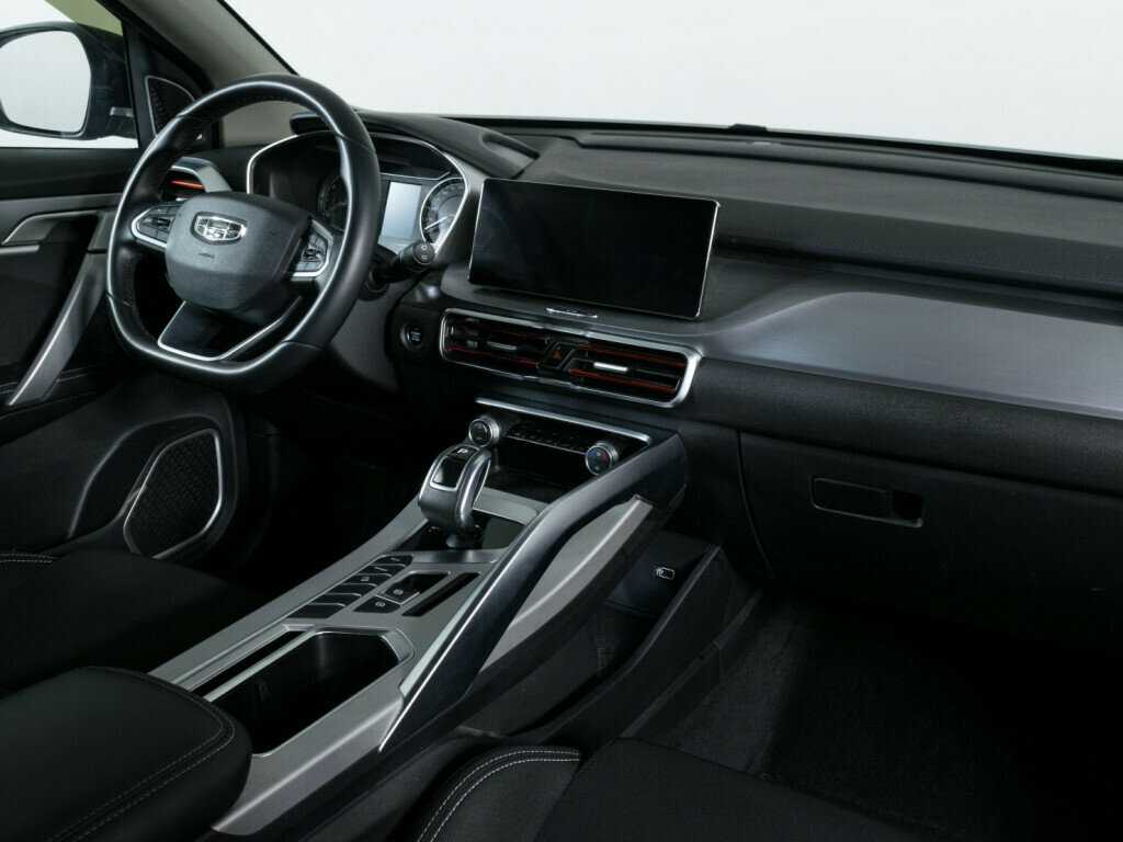 Geely Coolray с пробегом — 2022 год. Фото: #7