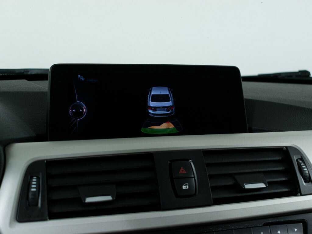 BMW 3 серии с пробегом — 2014 год. Фото: #14