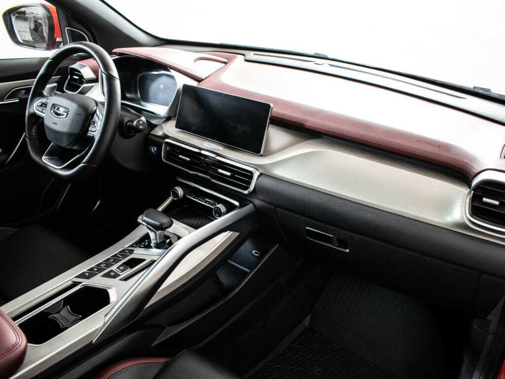 Geely Coolray с пробегом — 2022 год. Фото: #9