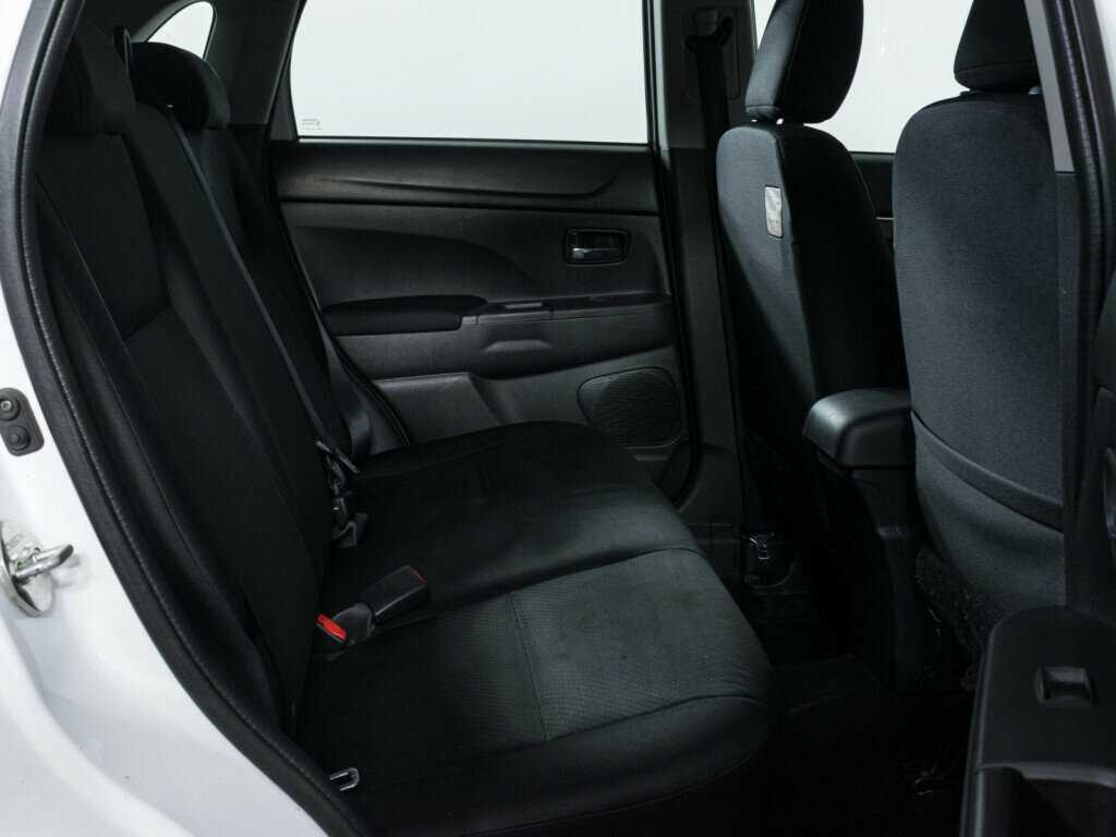 Mitsubishi ASX с пробегом — 2013 год. Фото: #8