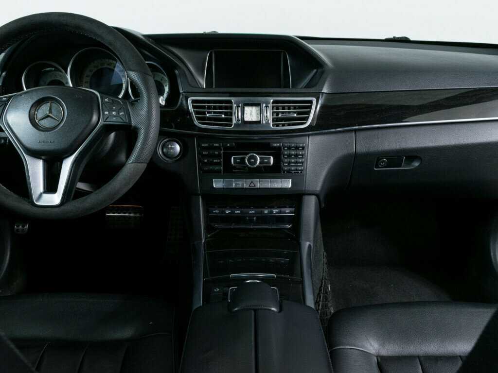 Mercedes-Benz E-Класс с пробегом — 2013 год. Фото: #9