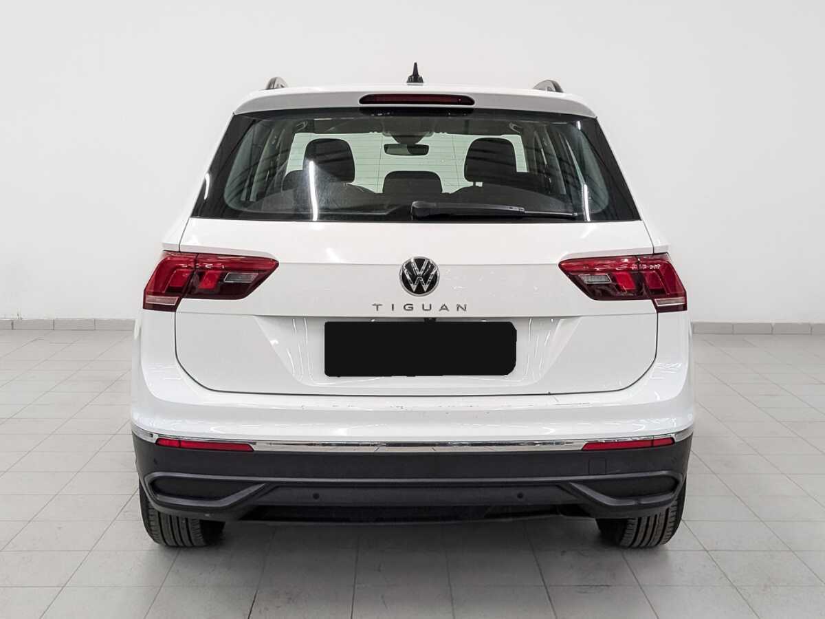 Volkswagen Tiguan с пробегом — 2021 год. Фото: #5