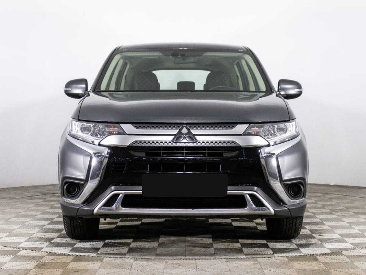 Mitsubishi Outlander с пробегом — 2021 год. Фото: #1