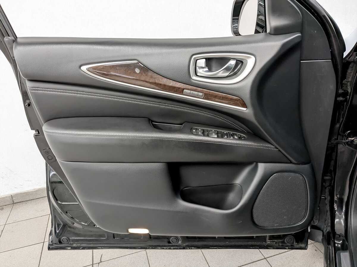 Infiniti QX60 с пробегом — 2018 год. Фото: #18