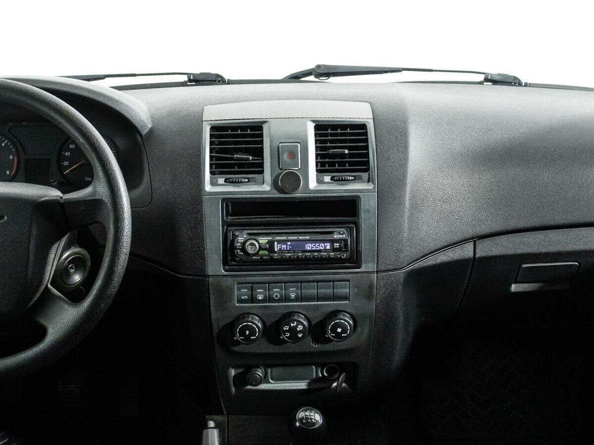 УАЗ Patriot с пробегом — 2016 год. Фото: #13