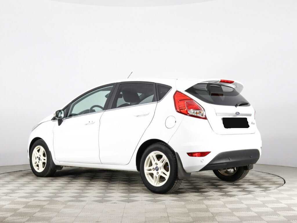 Ford Fiesta с пробегом — 2016 год. Фото: #6