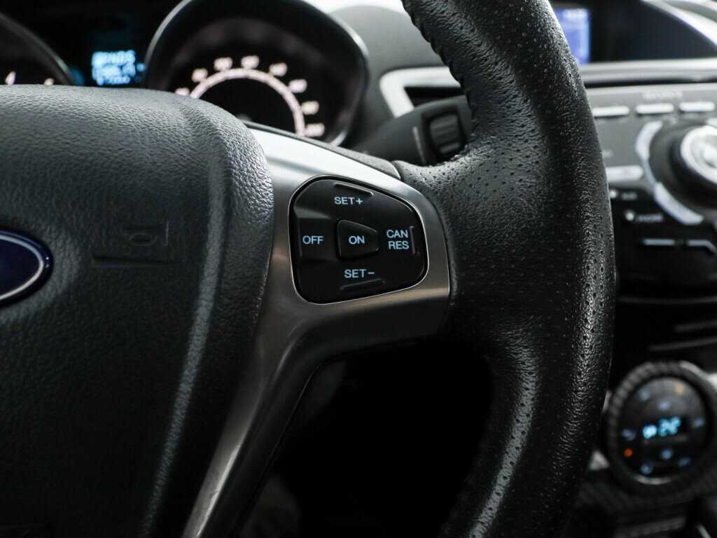 Ford Fiesta с пробегом — 2016 год. Фото: #14