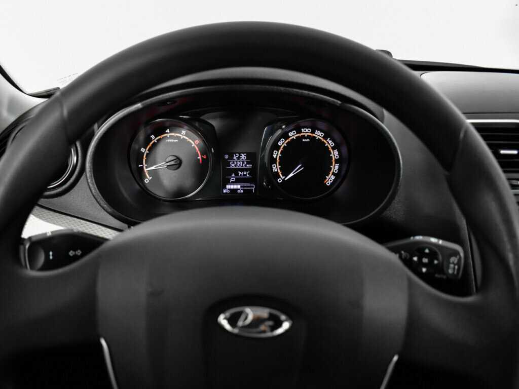 Lada (ВАЗ) Granta с пробегом — 2019 год. Фото: #10