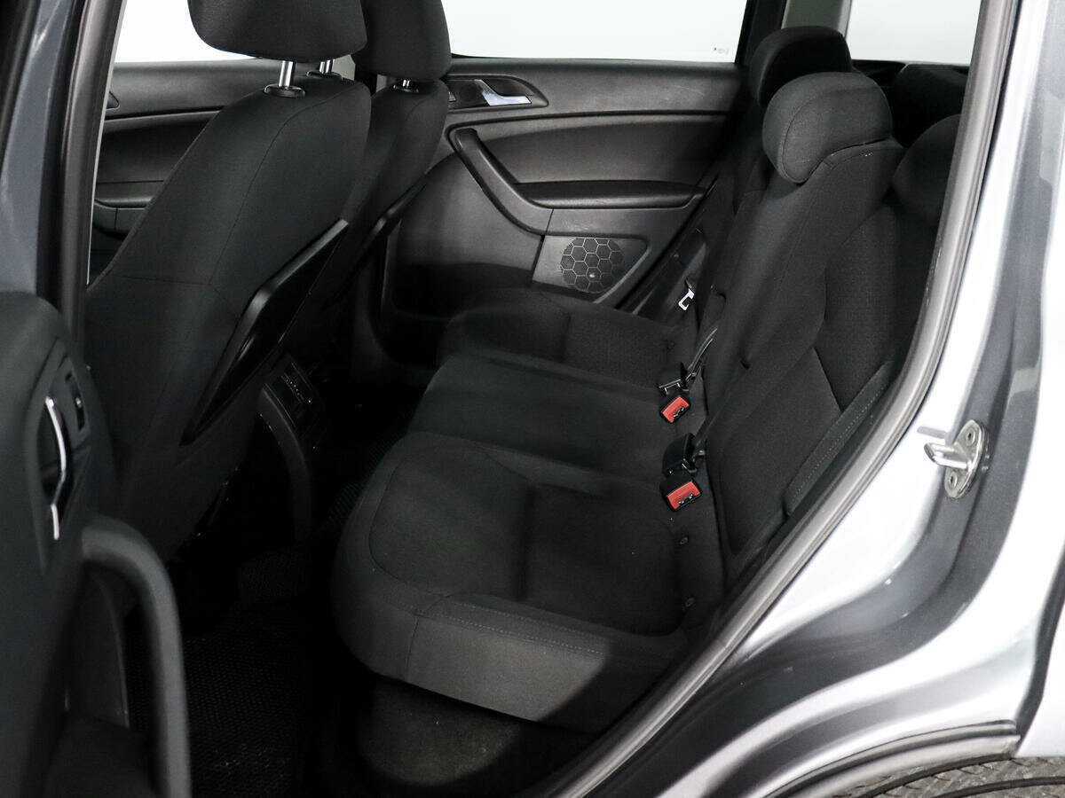 Skoda Yeti с пробегом — 2013 год. Фото: #9