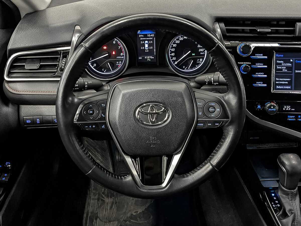 Toyota Camry с пробегом — 2020 год. Фото: #21
