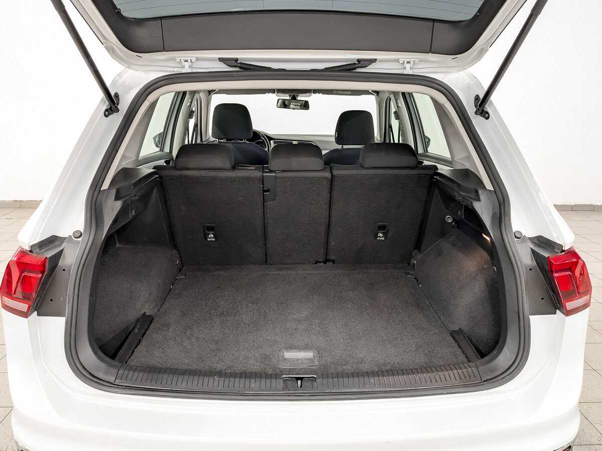 Volkswagen Tiguan с пробегом — 2021 год. Фото: #9