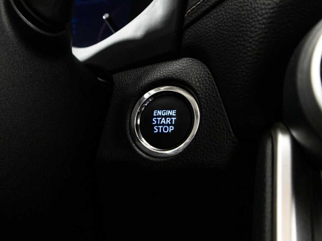 Toyota RAV4 с пробегом — 2020 год. Фото: #21