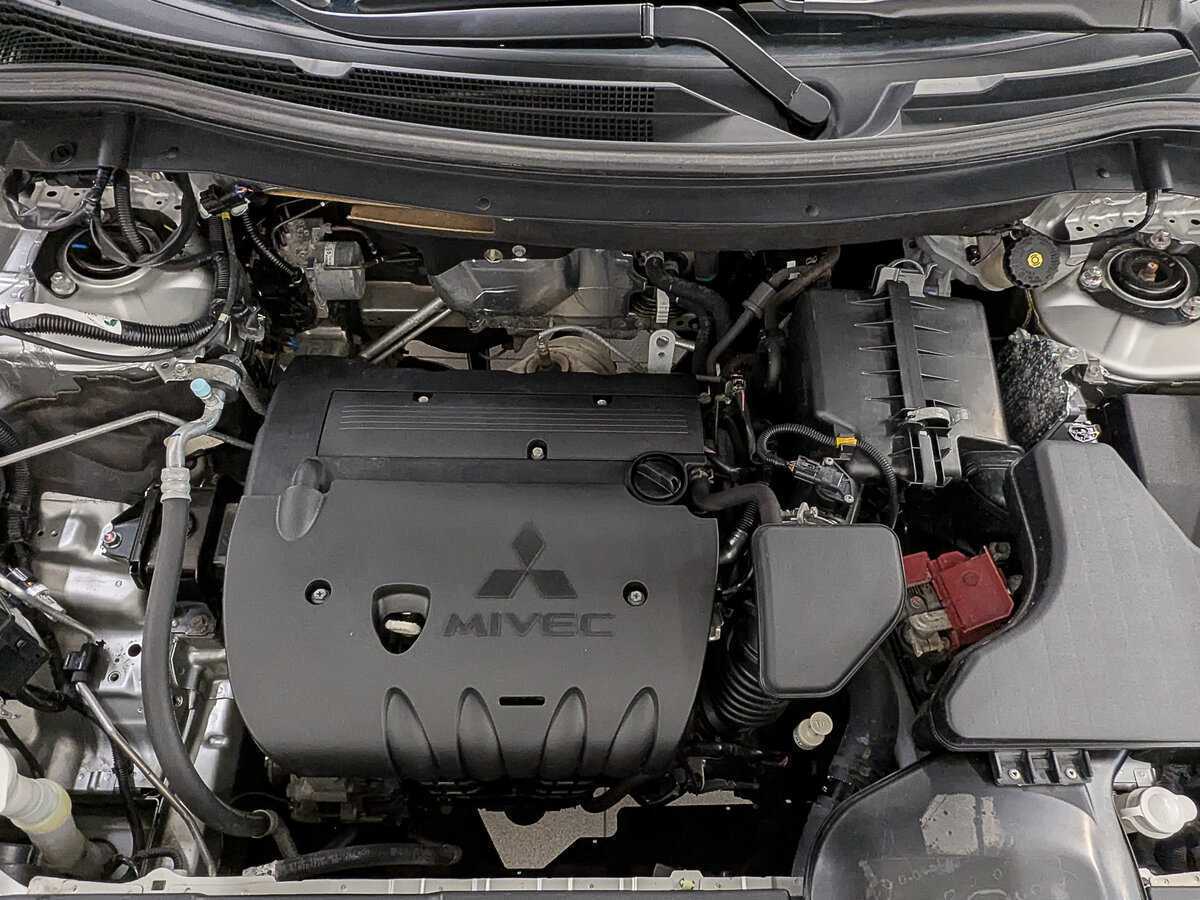 Mitsubishi Outlander с пробегом — 2020 год. Фото: #8