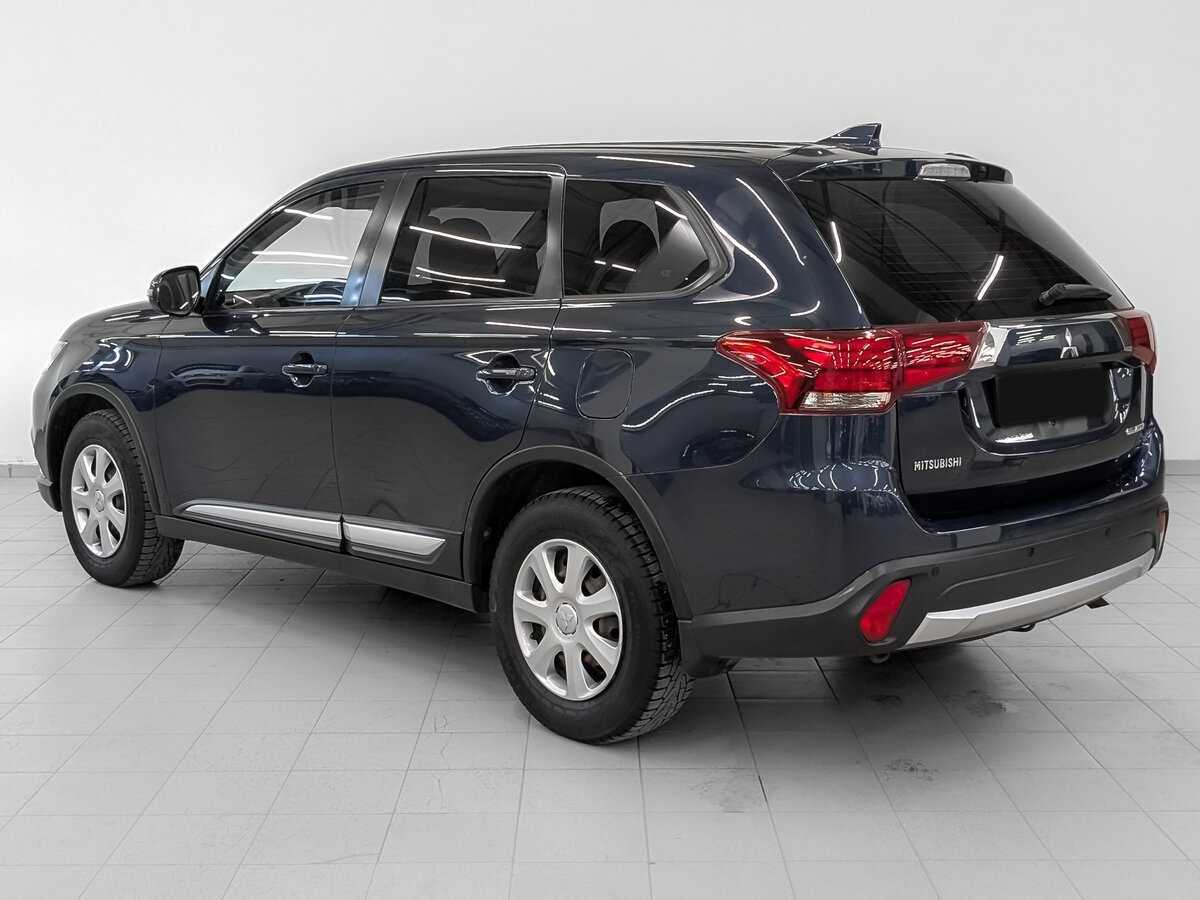 Mitsubishi Outlander с пробегом — 2017 год. Фото: #6