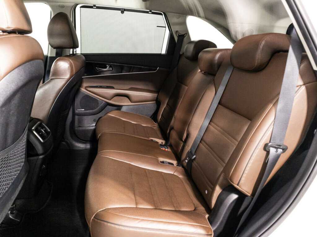 Kia Sorento с пробегом — 2019 год. Фото: #9