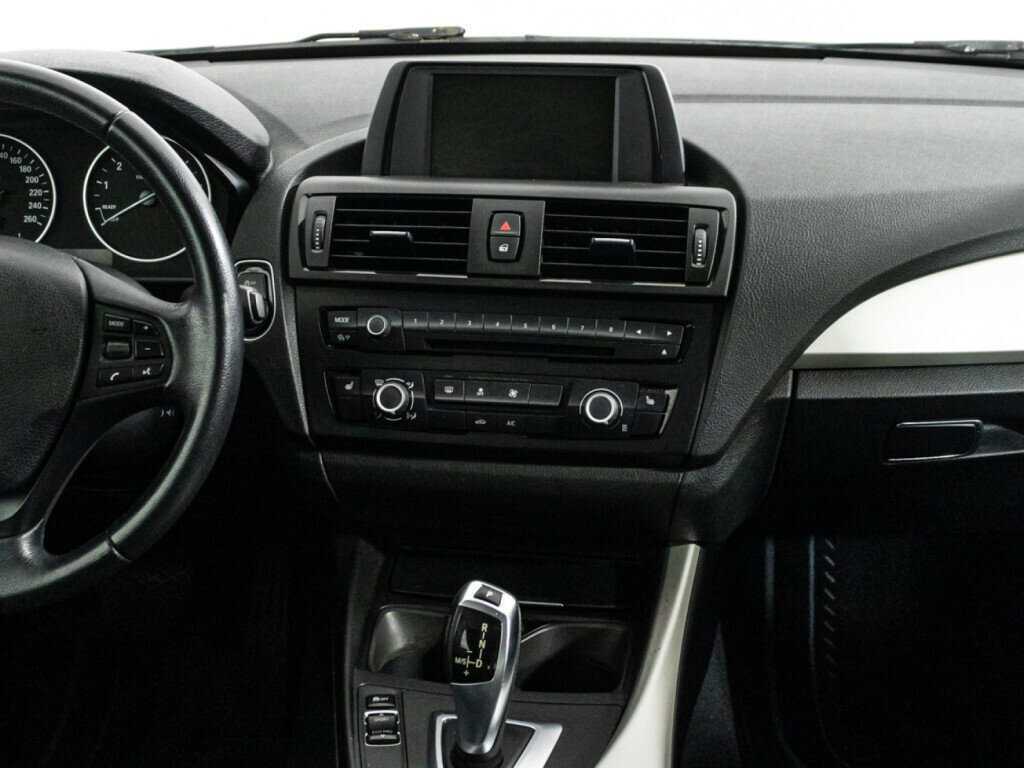 BMW 1 серии с пробегом — 2013 год. Фото: #13