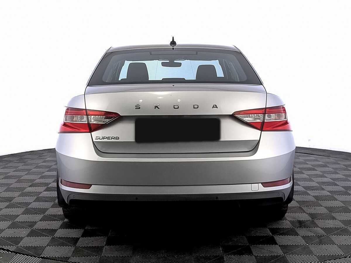 Skoda Superb с пробегом — 2021 год. Фото: #5