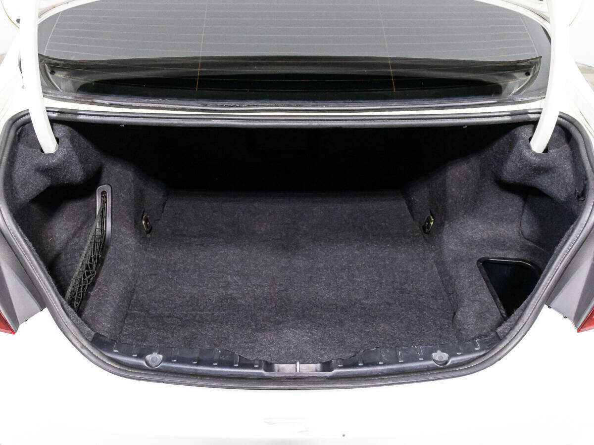 BMW 5 серии с пробегом — 2012 год. Фото: #14