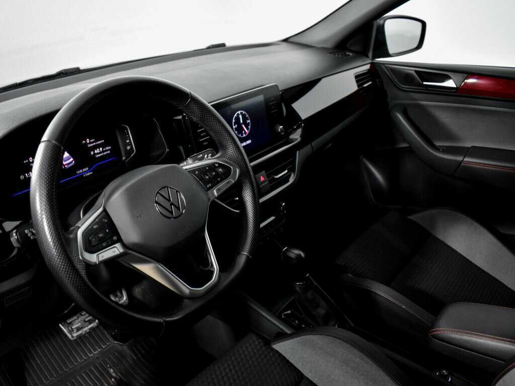 Volkswagen Polo с пробегом — 2021 год. Фото: #6