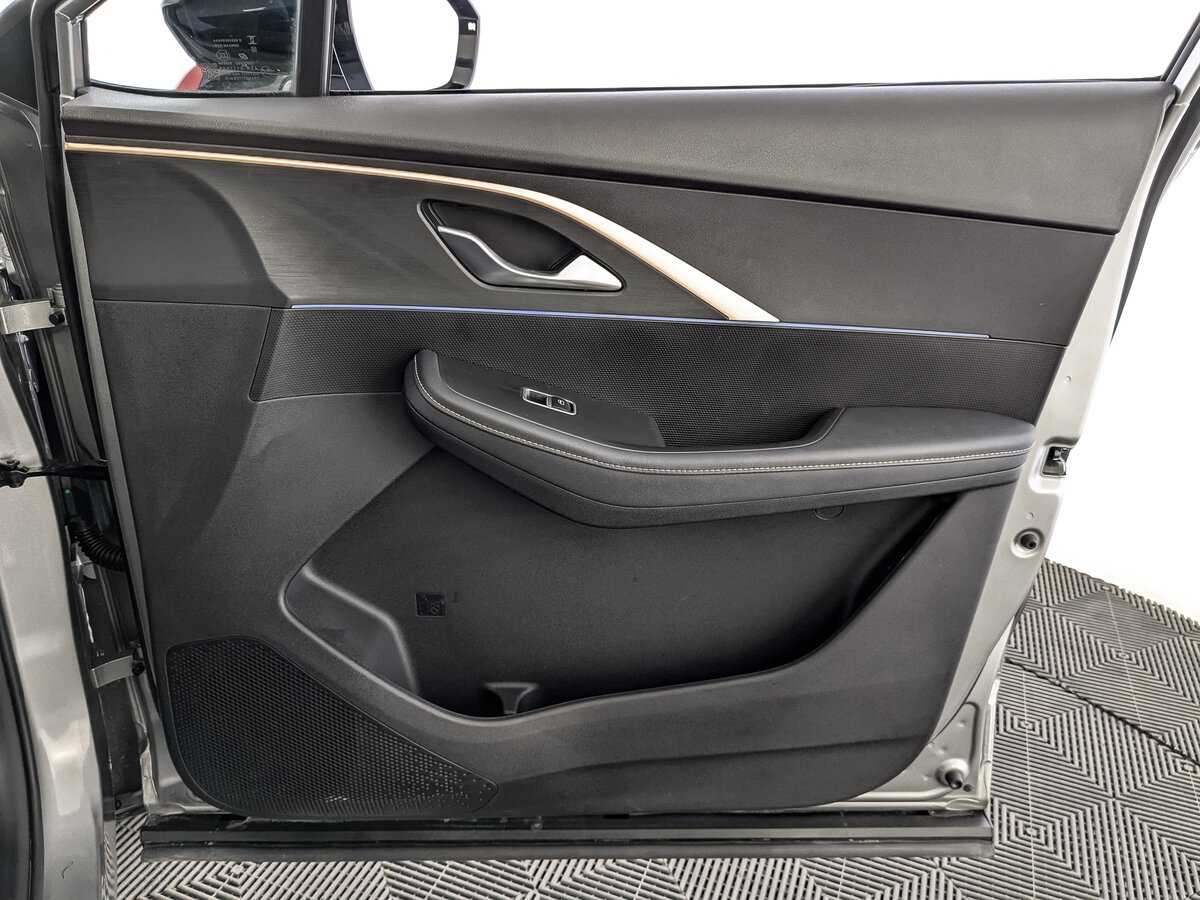 OMODA C5 с пробегом — 2023 год. Фото: #21