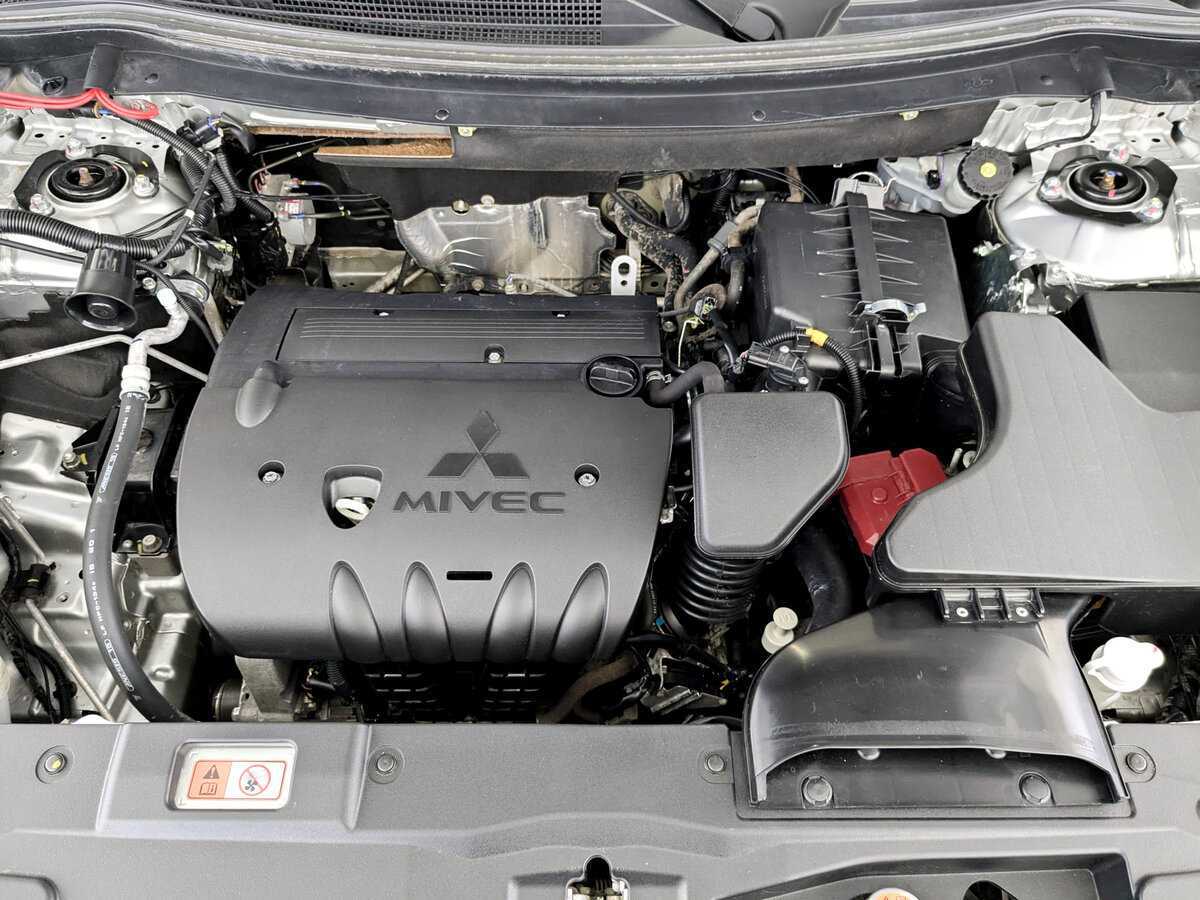 Mitsubishi Outlander с пробегом — 2019 год. Фото: #8