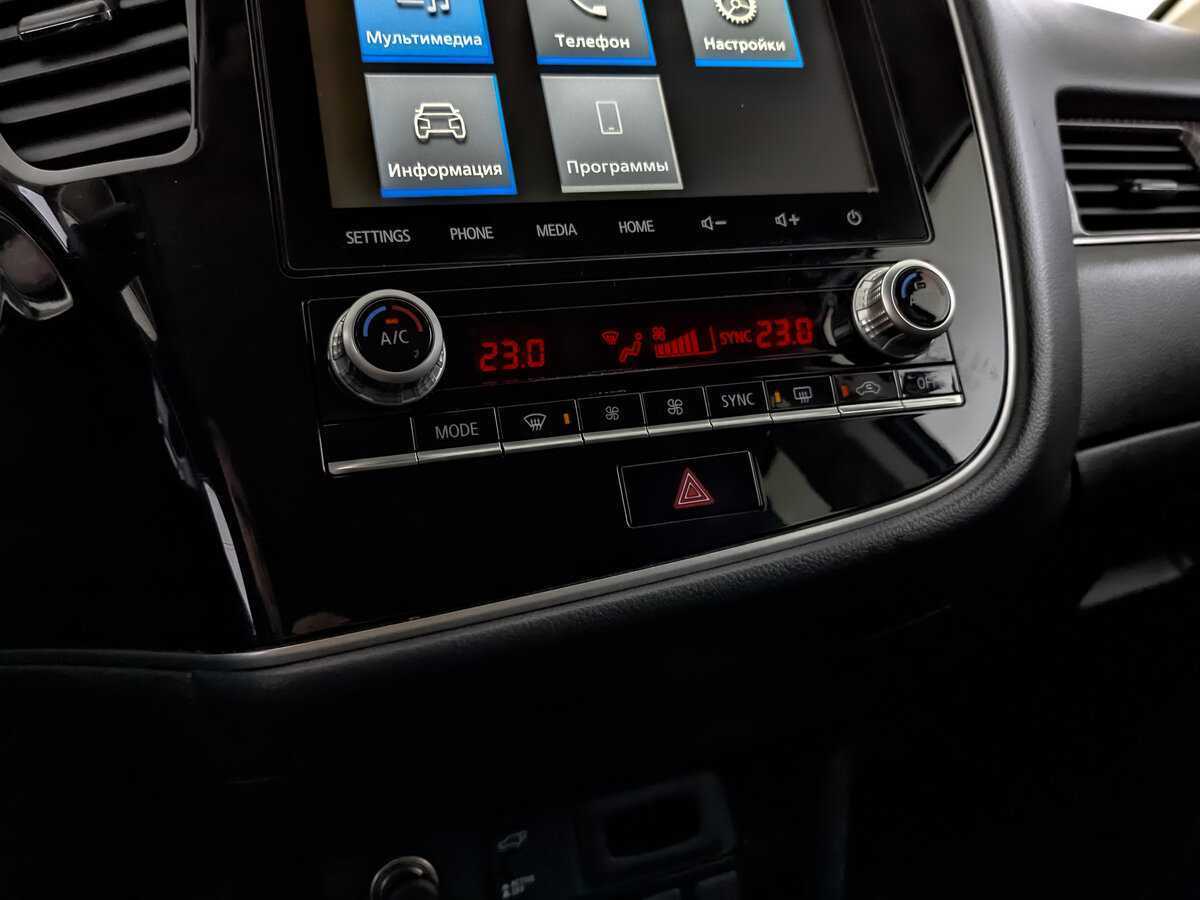 Mitsubishi Outlander с пробегом — 2021 год. Фото: #23
