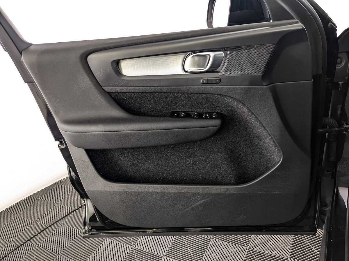 Volvo XC40 с пробегом — 2021 год. Фото: #18