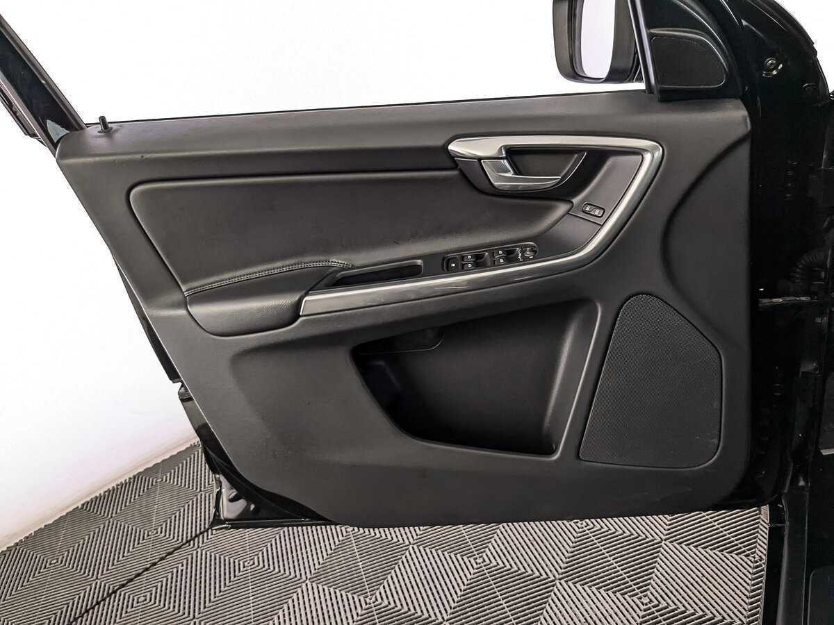 Volvo XC60 с пробегом — 2017 год. Фото: #18