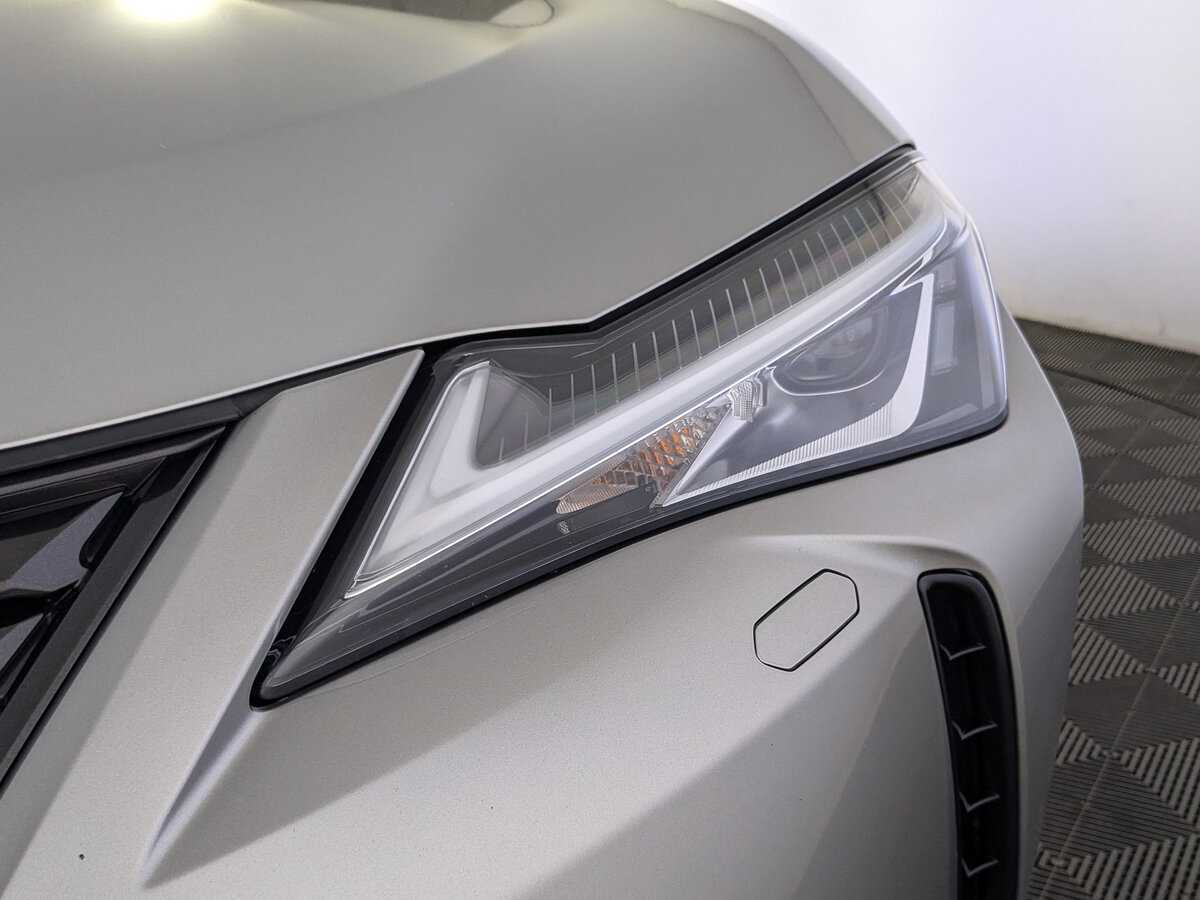 Lexus UX с пробегом — 2020 год. Фото: #10