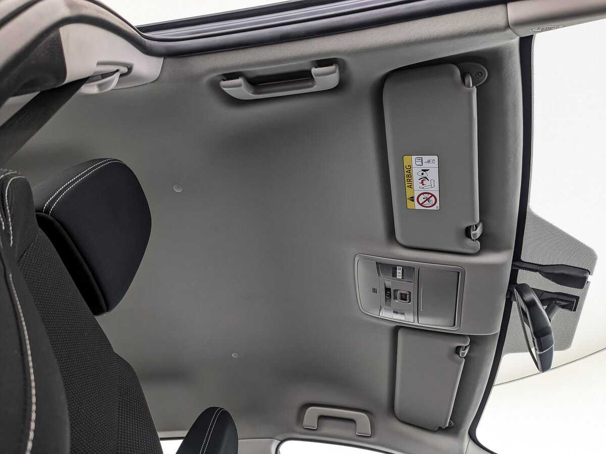 Toyota RAV4 с пробегом — 2017 год. Фото: #19