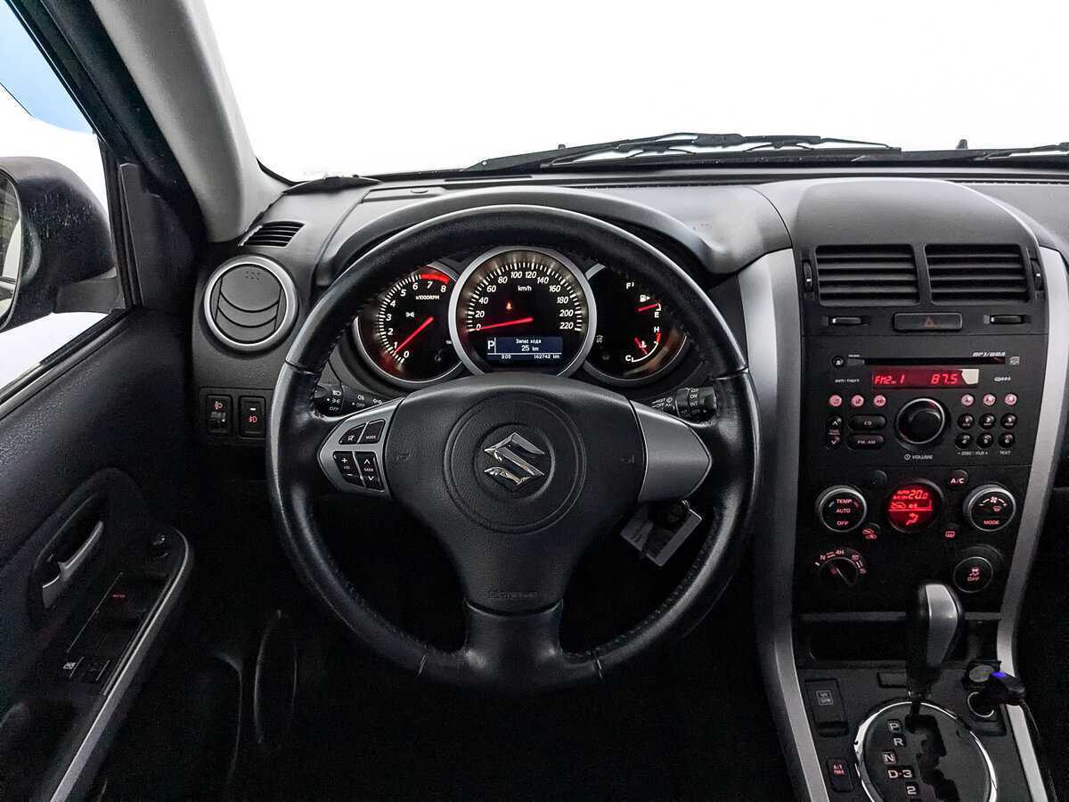 Suzuki Grand Vitara с пробегом — 2013 год. Фото: #21