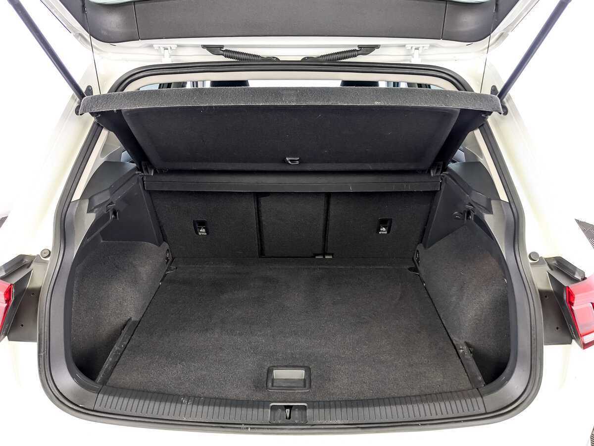 Volkswagen Tiguan с пробегом — 2020 год. Фото: #9