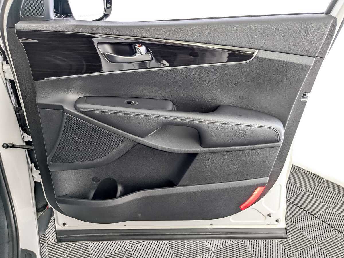 Kia Sorento с пробегом — 2019 год. Фото: #24