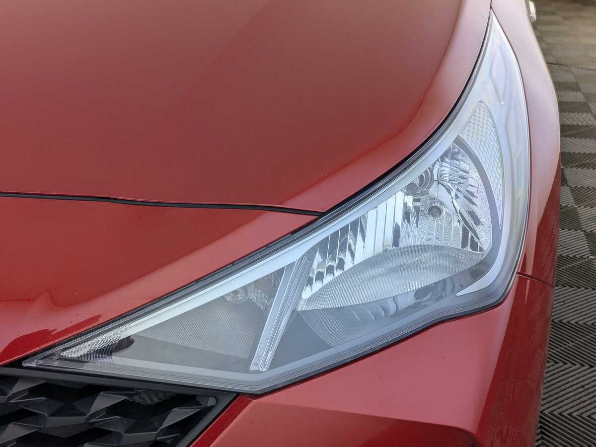 Hyundai Solaris с пробегом — 2021 год. Фото: #10