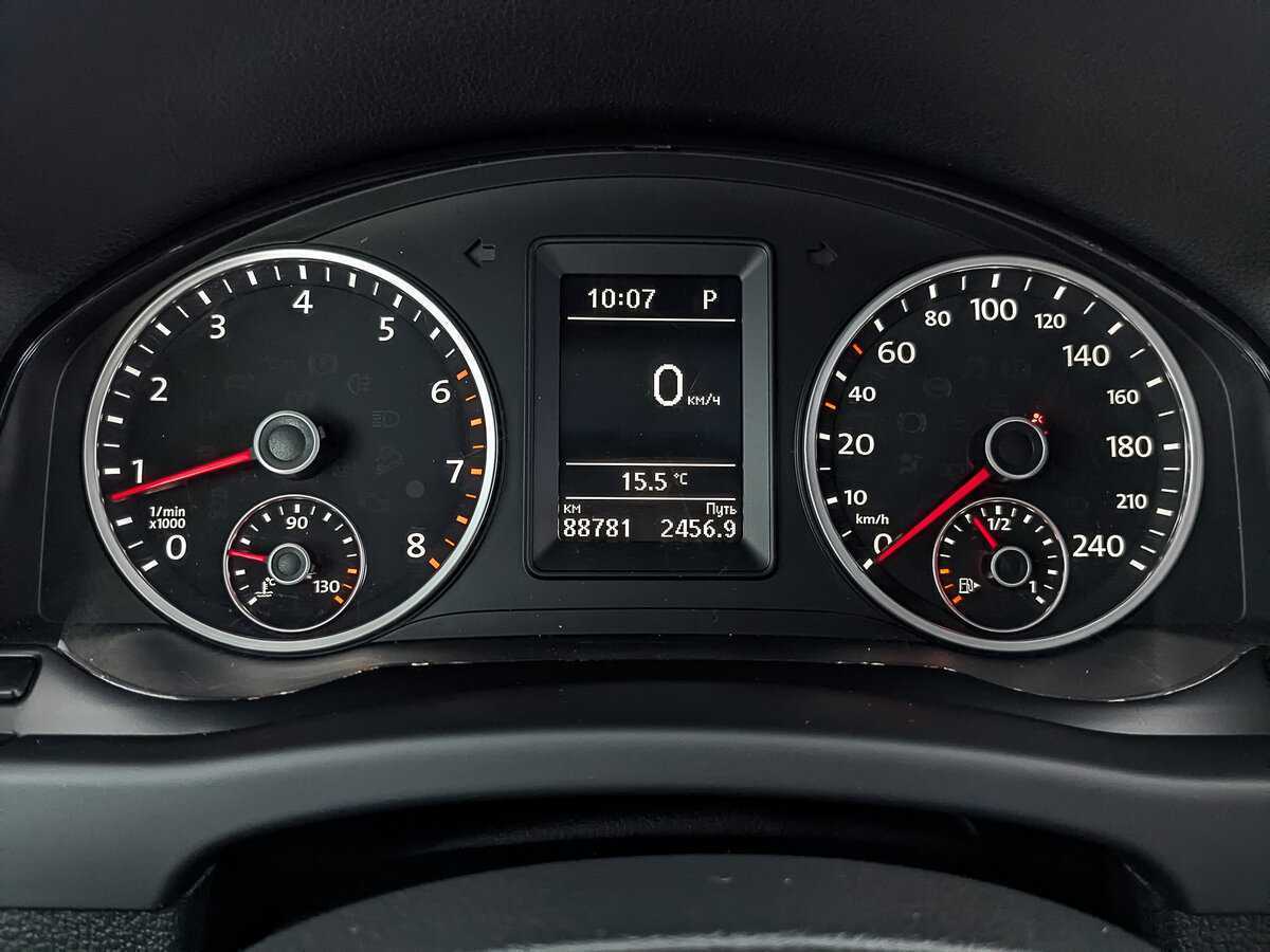 Volkswagen Tiguan с пробегом — 2015 год. Фото: #15