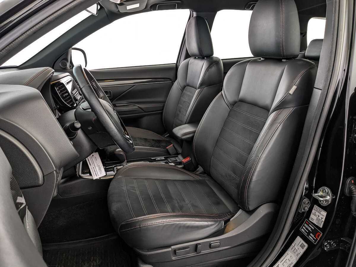 Mitsubishi Outlander с пробегом — 2021 год. Фото: #19