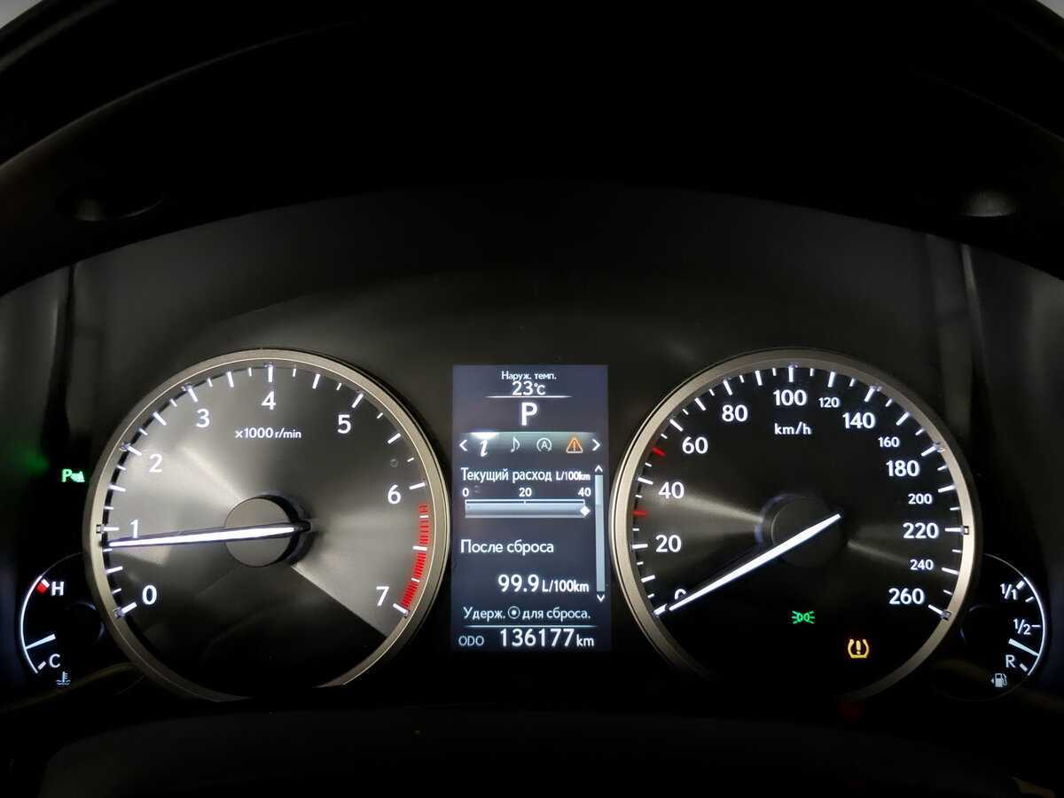 Lexus NX с пробегом — 2016 год. Фото: #12