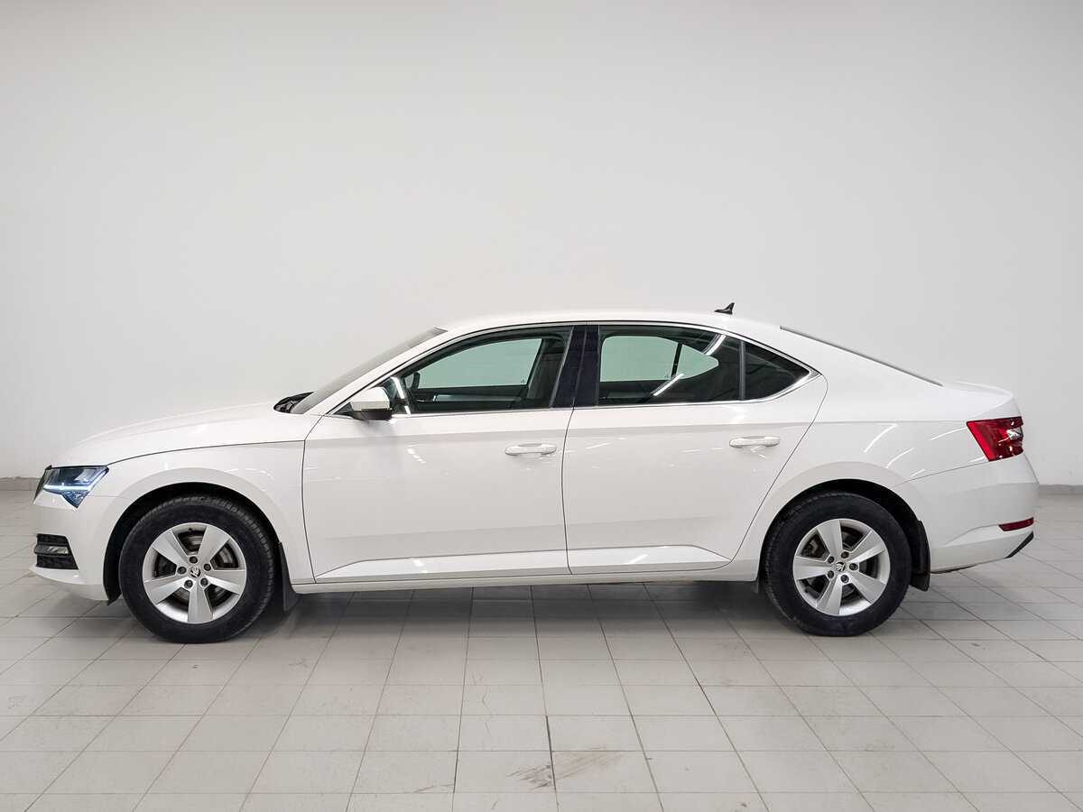 Skoda Superb с пробегом — 2020 год. Фото: #8