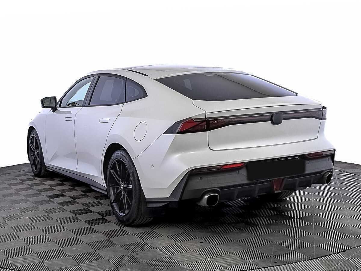 Changan UNI-V с пробегом — 2023 год. Фото: #6