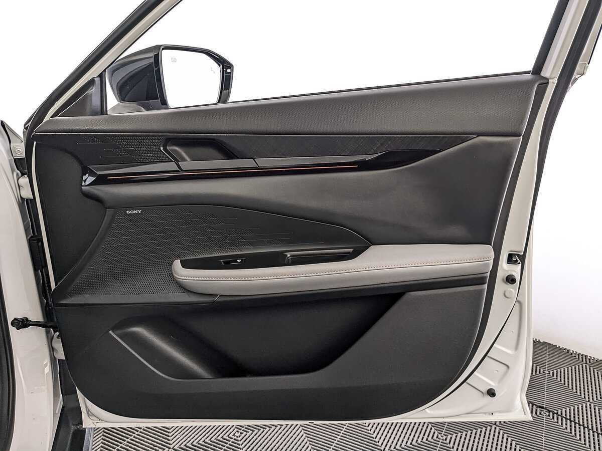 Changan UNI-V с пробегом — 2023 год. Фото: #23