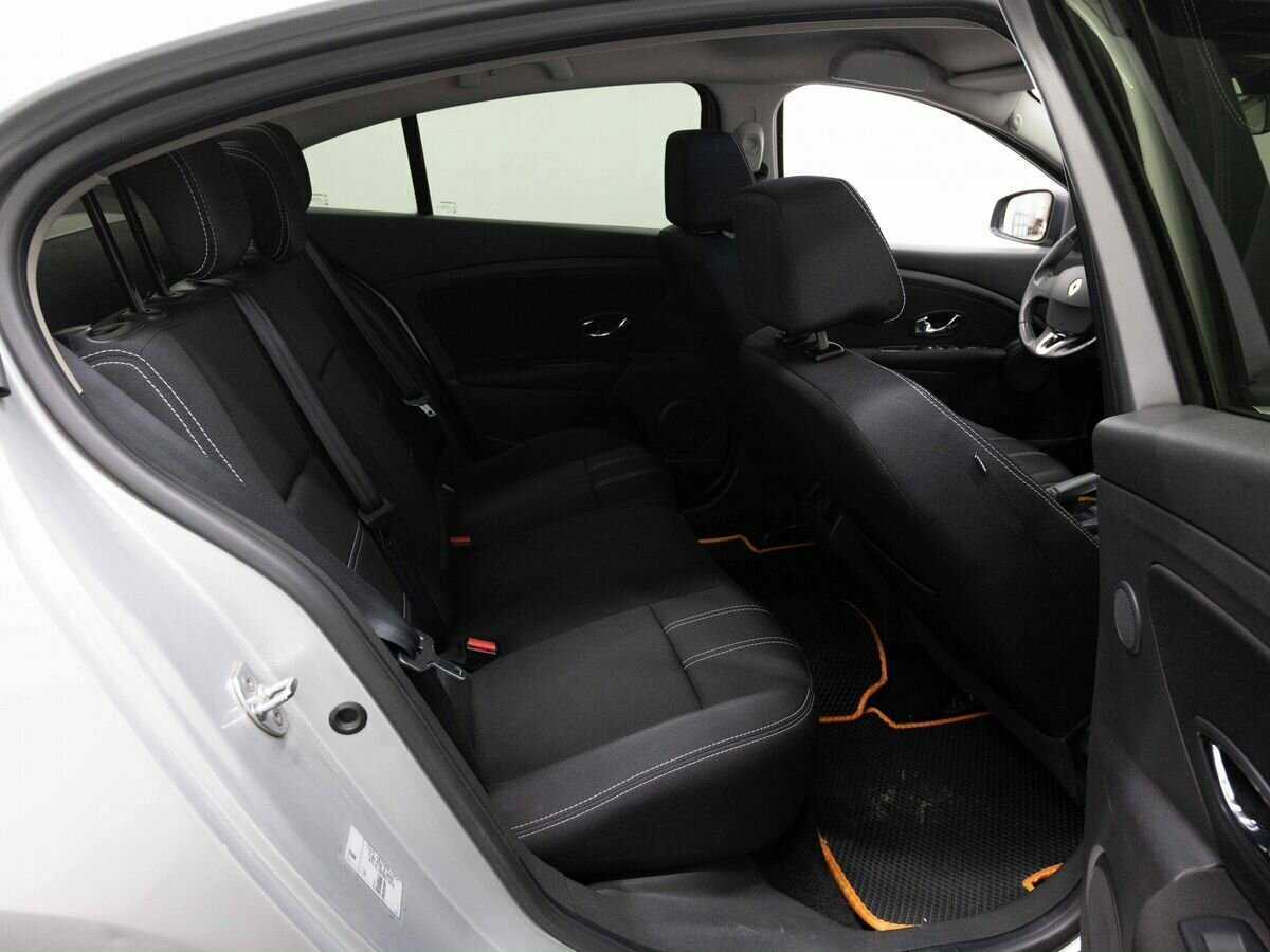Renault Fluence с пробегом — 2013 год. Фото: #10