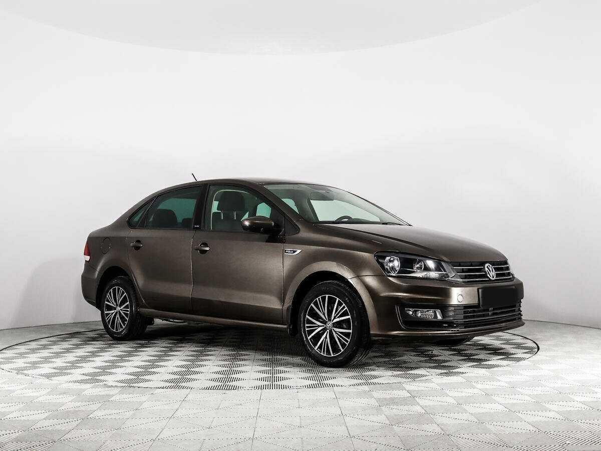 Volkswagen Polo с пробегом — 2016 год. Фото: #2