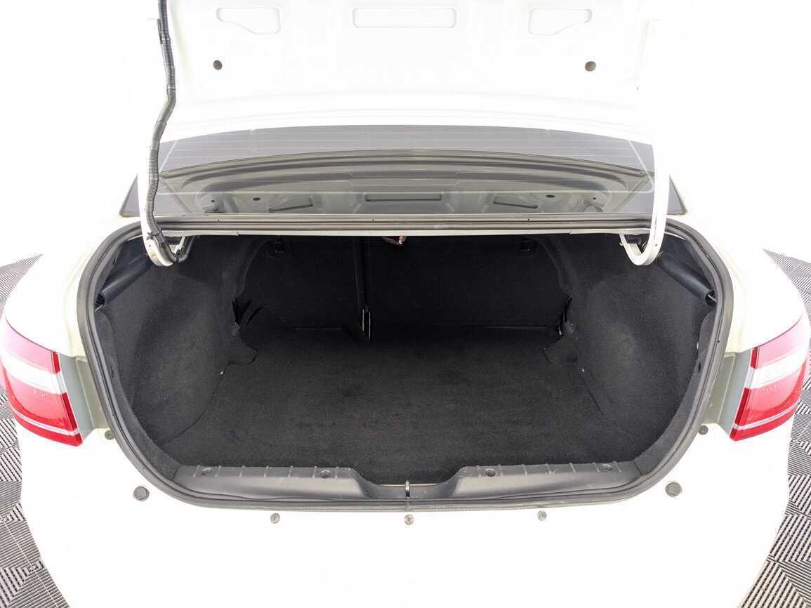 Lada (ВАЗ) Vesta с пробегом — 2016 год. Фото: #9