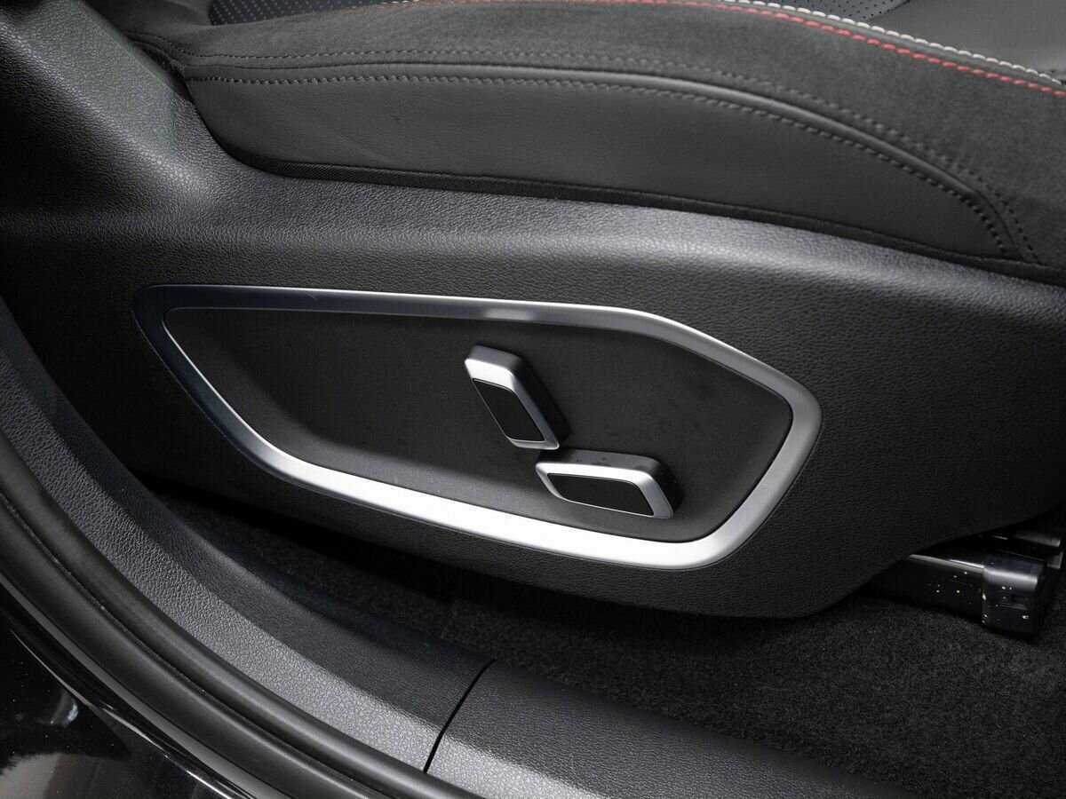 Geely Tugella с пробегом — 2023 год. Фото: #13