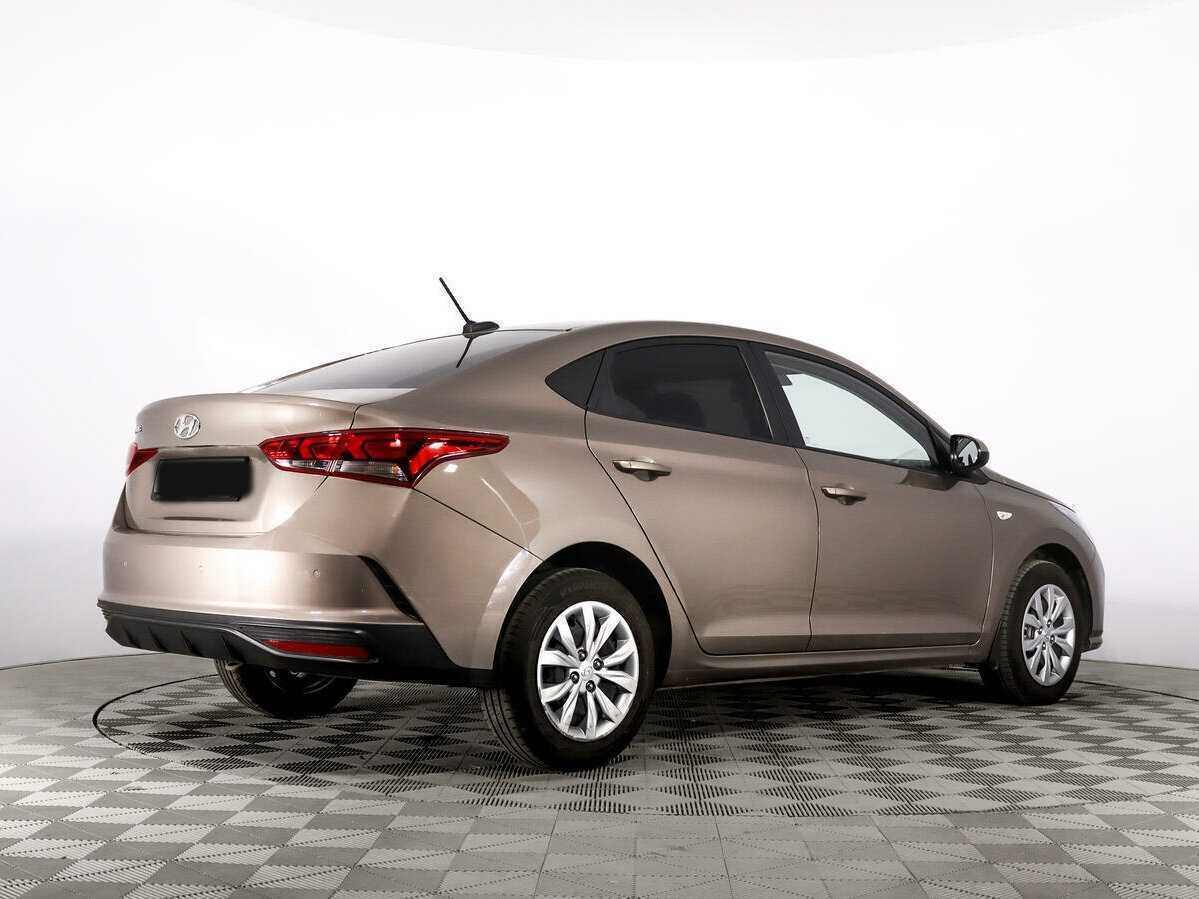 Hyundai Solaris с пробегом — 2022 год. Фото: #4